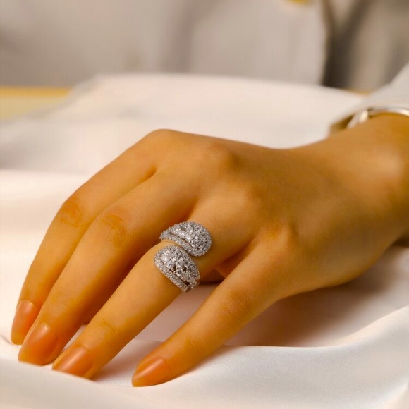 Rhinestone Decor Wrap Ring - Picture 5 of 5